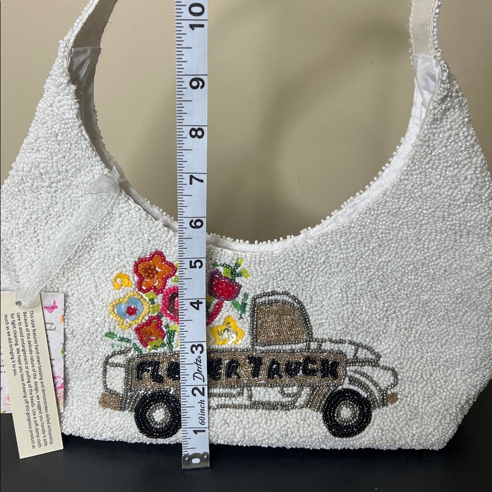 From India To You | Farmers Market Beaded Flower Truck Butterfly Bag 💐🦋🛻 - Picture 10 of 13